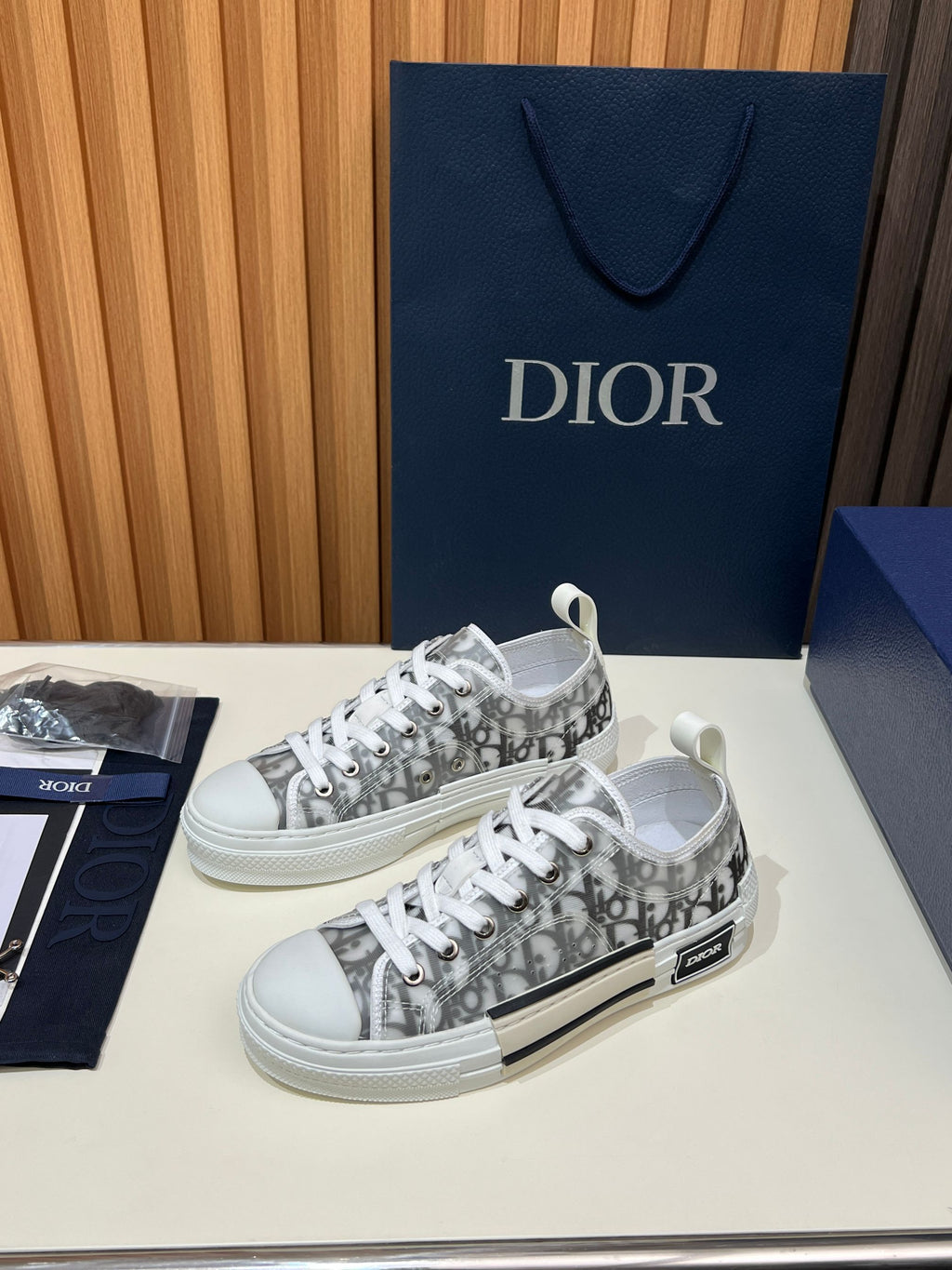 Dior