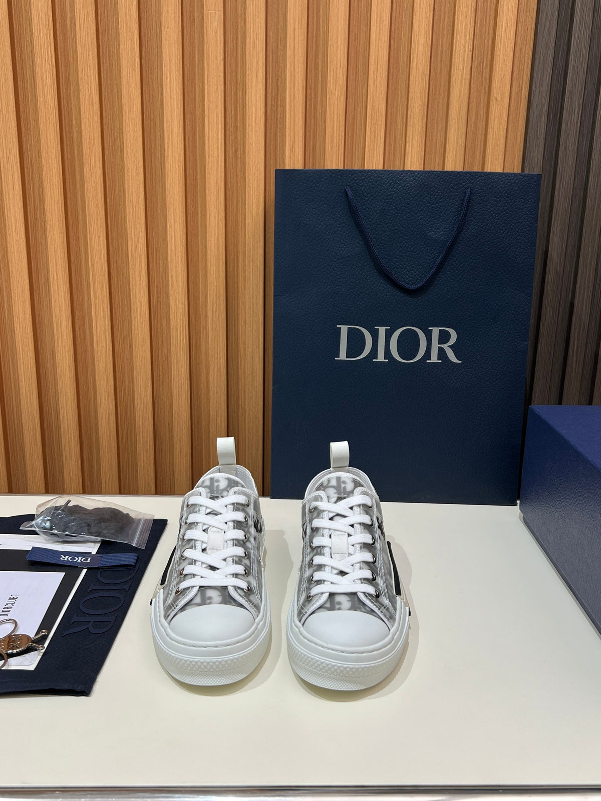 Dior