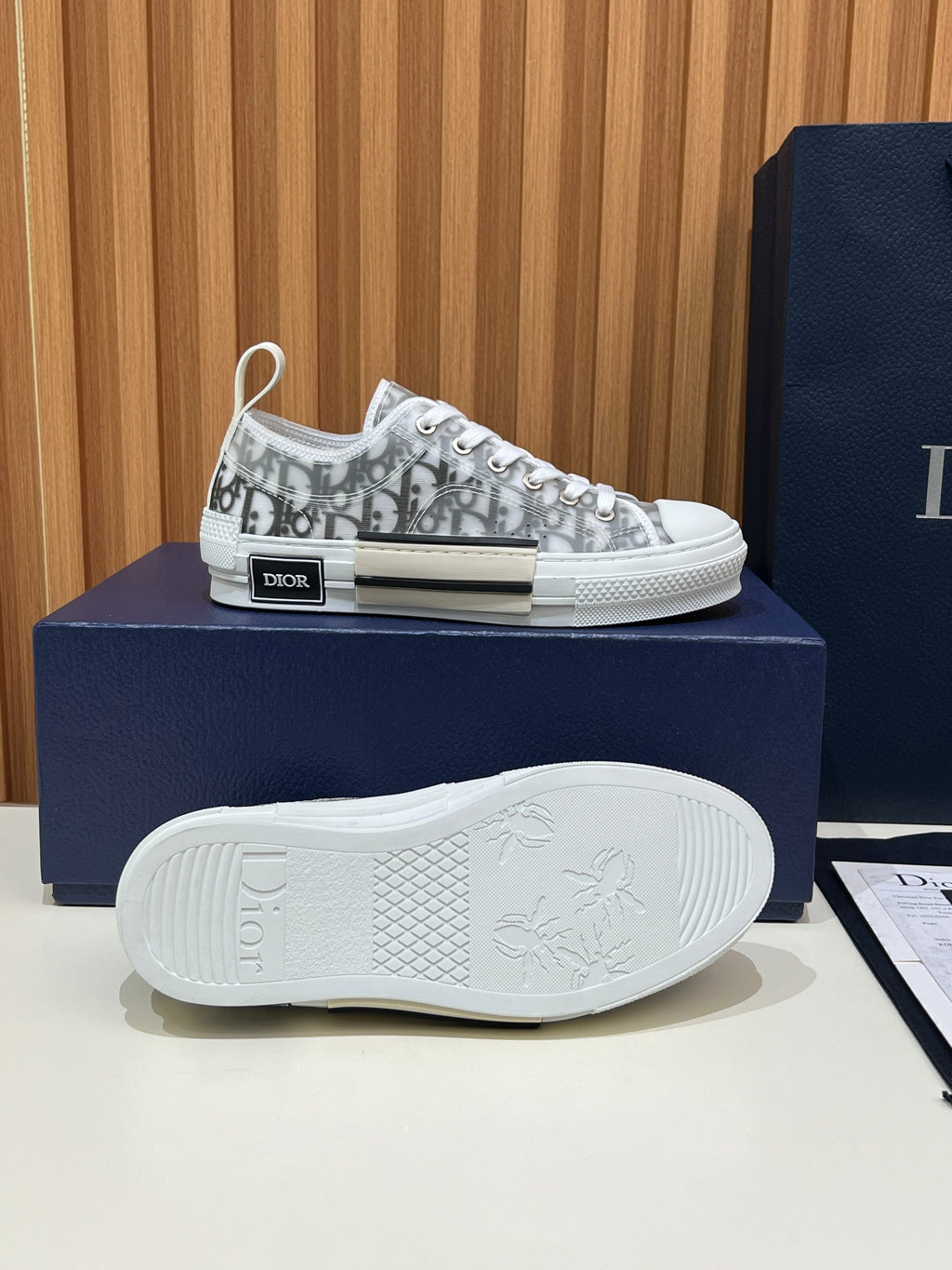 Dior