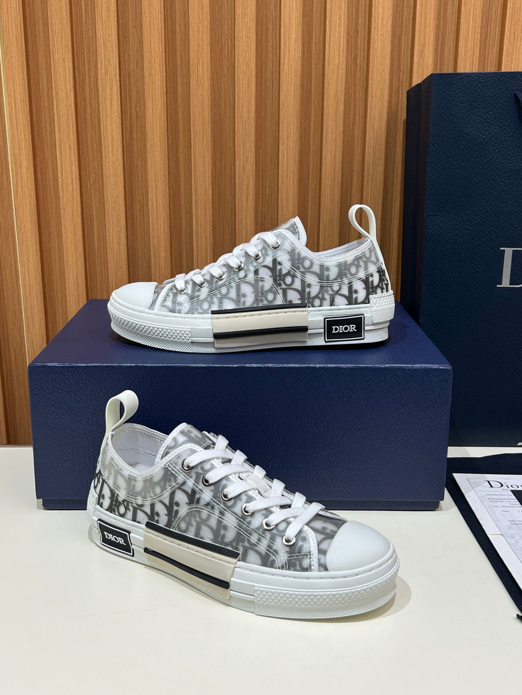 Dior