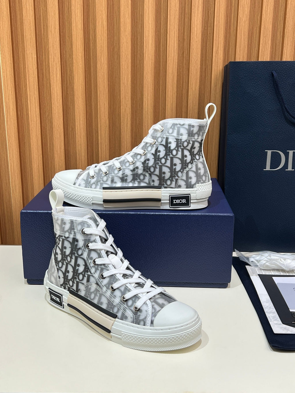 Dior