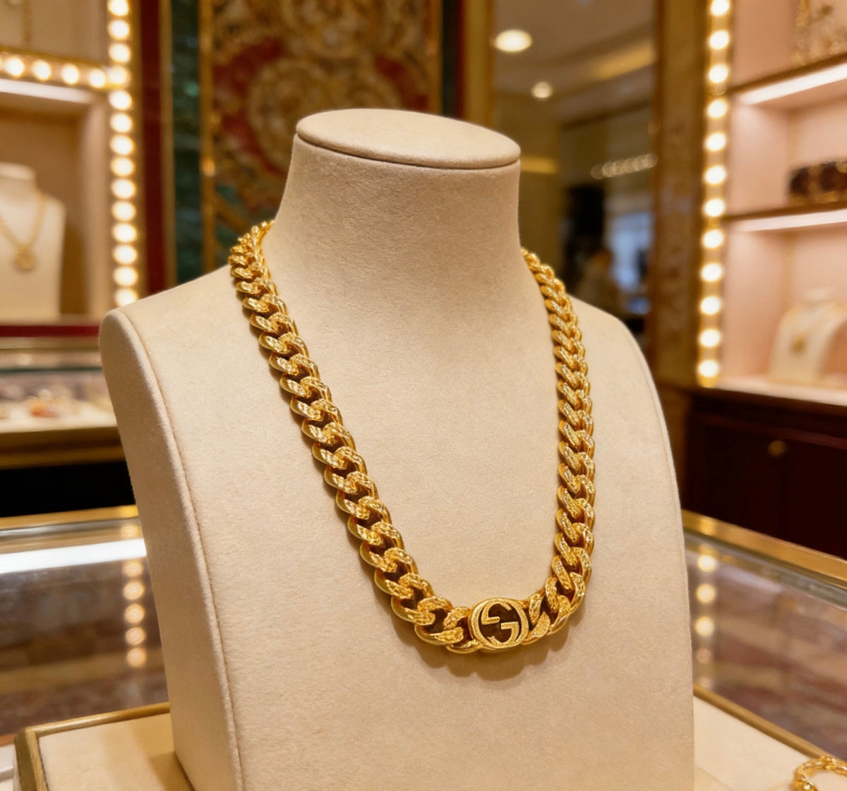 Gucci G Chunky Chain Necklace