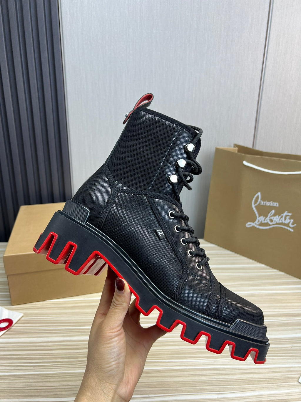Christian Louboutin Panaroot Dune