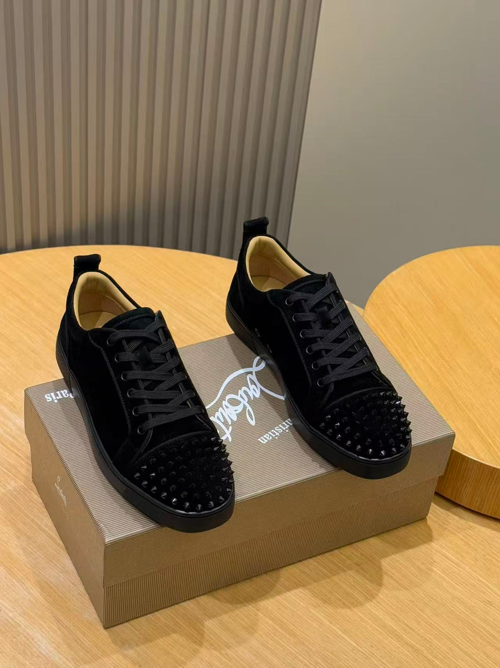 Christian Louboutin Louis Junior Spikes